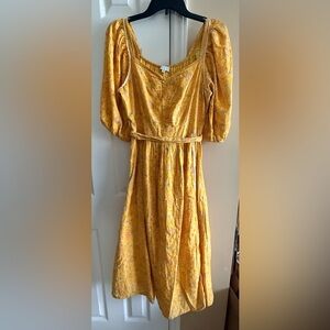 Ivy City Co Yellow Puff-Sleeve Midi Dress